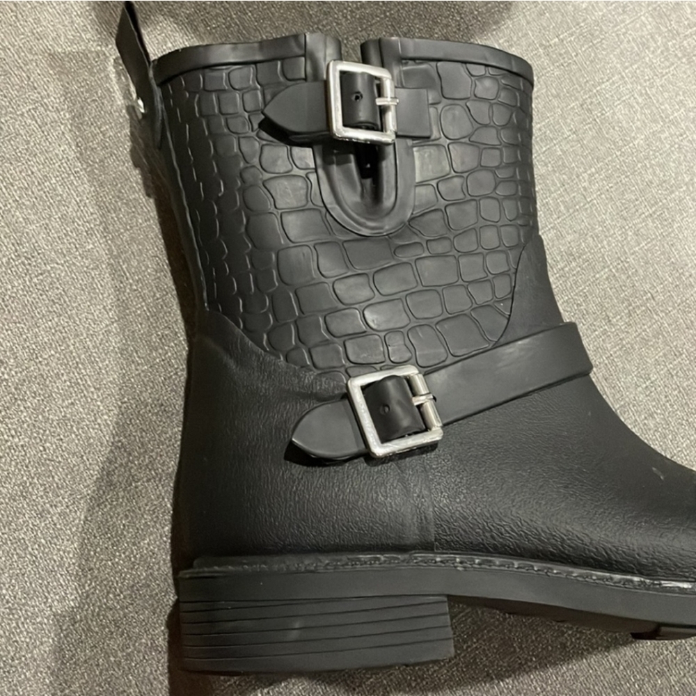 Sam Edelman keigan moto style rubber rain boots size 8.5 - Picture 3 of 12
